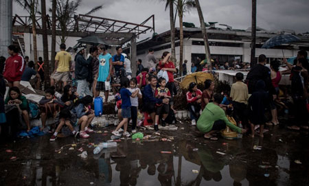 បន្តសកម្មភាពជួយសង្គ្រាះជនវៀតណាមនៅហ្វីលីពីនក្រោយព្យុះHaiyan