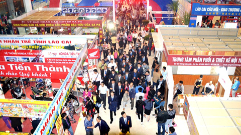 ផ្សារណាត់ពាណិជ្ចកម្មអន្តរជាតិវៀតណាម-ចិនបានប្រារព្ធឡើងនៅខេត្តឡាវកាយ