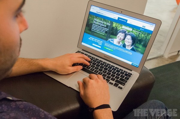 មនុស្សជាង១០ម៉ីននាក់ទិញប័ណ្ឌធានារ៉ាប់រង Obama Care ក្នុងខែតុលា