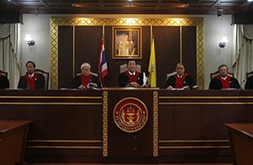 តុលាការដ្ឋធម្មនុញ្ញថៃបដិសេដពង្រាងធ្វើវិសោធនកម្មរដ្ឋធម្មនុញ្ញ