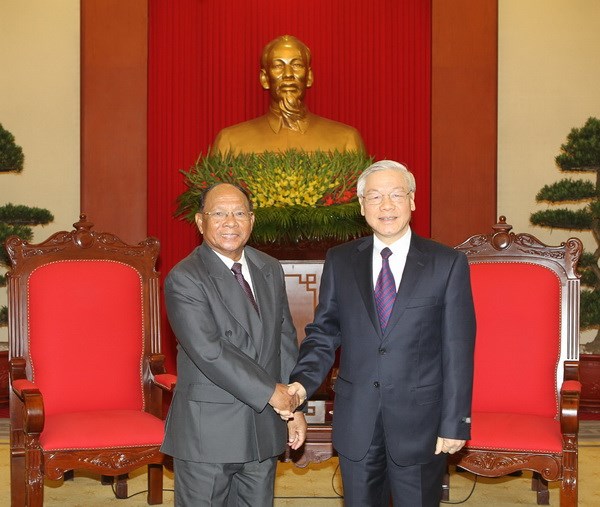 ប្រធានរដ្ឋសភាកម្ពុជាមកបំពេញទស្សនកិច្ចជាផ្លូវការនៅវៀតណាម