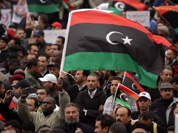 ប្រជាជនលីបីរាប់ពាន់នាក់ធ្វើបាតុកម្មប្រឆាំងជំទាស់រដ្ឋសភា