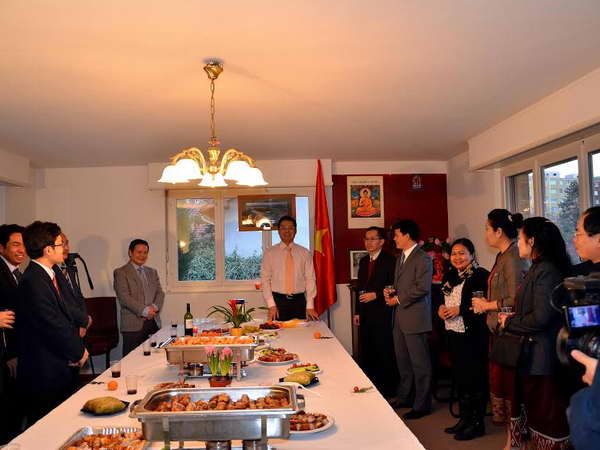 បង្កើនចំណងសាមគ្គីភាពមិត្តភាពវៀតណាម-ឡាវ-កម្ពុជានៅ ទីក្រុង Geneva ស្វីស