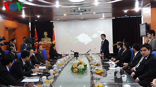 វិទ្យុសម្លេងវៀតណាមធ្វើល្អថែមទៀតតួនាទីជាស្ពាន់តភ្ជាប់រវាងបក្សរដ្ឋាភិបាលរដ្ឋសភានិងប្រជាជន