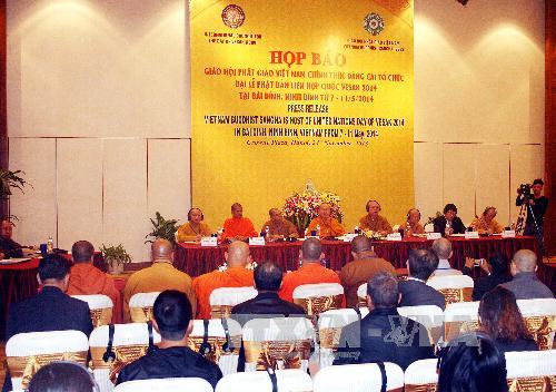 ការងាររៀបចំមហាវិសាខបូជា អ.ស.ប.  ឆ្នាំ ២០១៤ នៅវៀតណាម