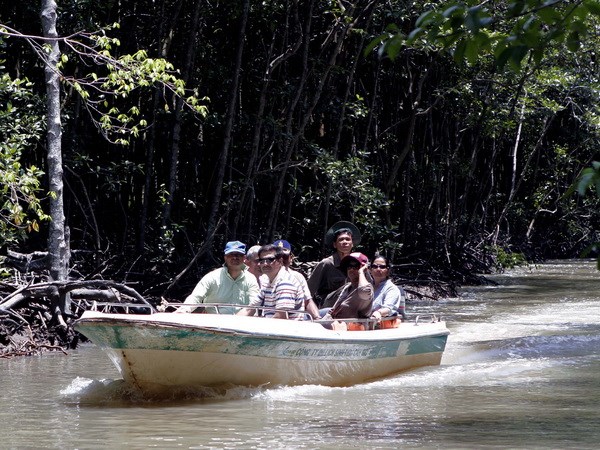ទីក្រុងហូជីមិញបង្កើនកិច្ចសហប្រតិបត្តិការទេសចរណ៍ជាមួយបណ្ដាដំបន់