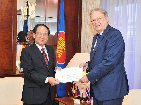 ប៉ូឡូញនឹងបើកទូលាយស្ថានទូតនៅបណ្ដាប្រទេសអាស៊ានមួយចំនួន