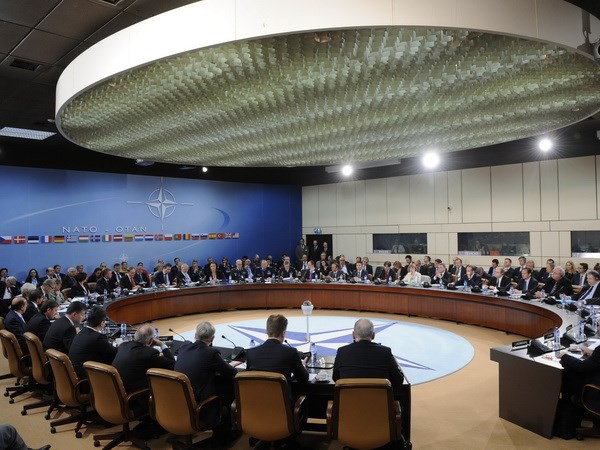 រុស្ស៊ីព្រមានអ៊ុយក្រែនមិនឲ្យចូលរួម NATO