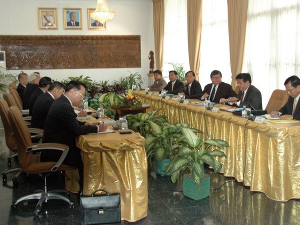 គណៈបក្សប្រជាជនកម្ពុជា(CPP)និងគណៈបក្សសង្គ្រោះជាតិកម្ពុជា(CNRP) ព្រមព្រៀងរបៀបកែទម្រង់ NEC