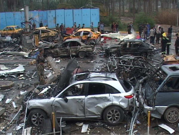 បណ្ដាការវាយប្រហារដោយគ្រាប់បែកកើតមានឡើងនៅអ៊ីរ៉ក់