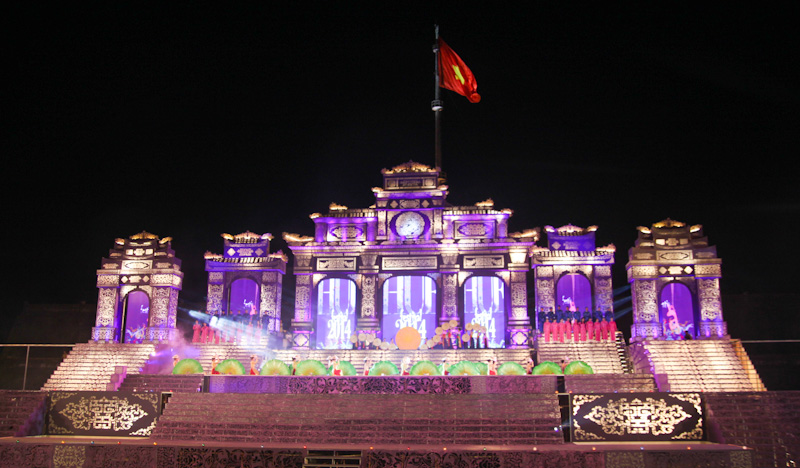 ត្រៀមខ្លួនជាស្រេចសំរាប់ពិធីប្រារព្ធ Festival Hue ឆ្នាំ២០១៤