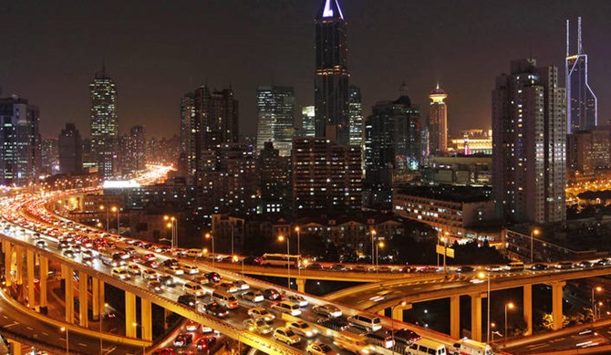 សេដ្ឋកិច្ចសកលមានសញ្ញាសកម្មជាច្រើន