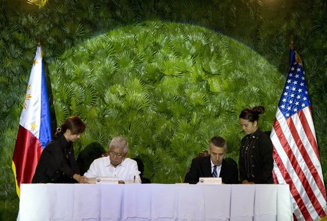 ហ្វីលីពីននិងអាមេរិកបង្កើនកិច្ចសហប្រតិបត្តិការការពារប្រទេស