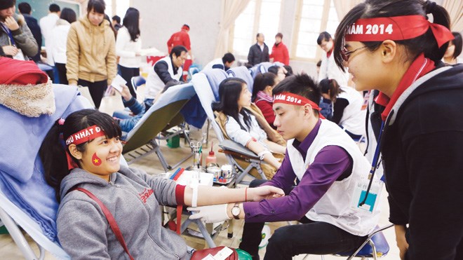 កម្មវិធីបរិច្ចាគឈាមស្ម័គ្រចិត្ត “ដំណើរក្រហមលើកទី ២ ឆ្នាំ ២០១៤”