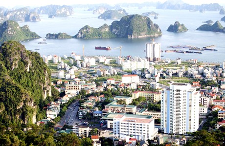 ខេត្ត QUANG NINH បង្កើនកម្លាំងទាក់ទាញវិនិយោគ កែទម្រង់បរិយាកាសវិនិយោគអាជីវកម្ម