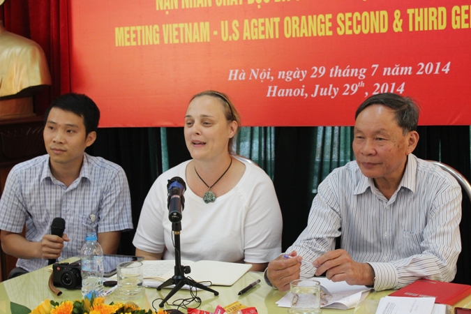 ការជួបប្រាស្រ័យជនរងគ្រោះដោយជាតិគីមីពុលពណ៌លឿងទុំជំនាន់ទី ២ និងទី ៣ រវាងវៀតណាមនិងអាមេរិក