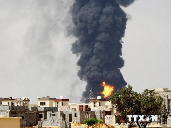 ក្រុមពួគឧទ្ទាម Ansar al-Sharia ដណ្តើមបានការត្រួត ពិនិត្យទាំងស្រុងទីក្រុង Benghazi លីប៊ី