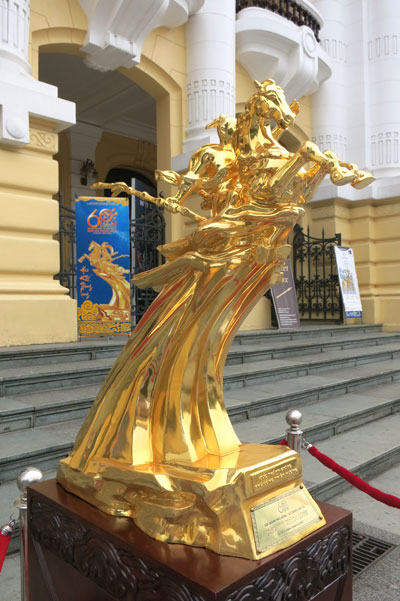 គំរោងការចាក់រូបបដិមារមាសព្រះ Giong ចំនួន៦០អង្គរក្នុងឱកាសរំលឹកខួបលើកទី៦០នៃទិវារំដោះរដ្ឋធានីហាណូយ