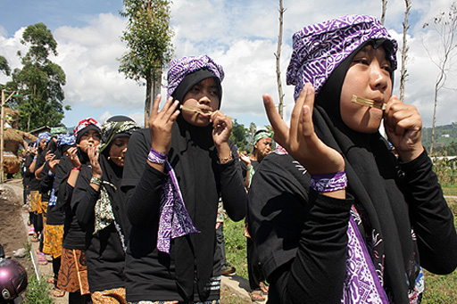 ត្រែបបូមាត់ Karinding