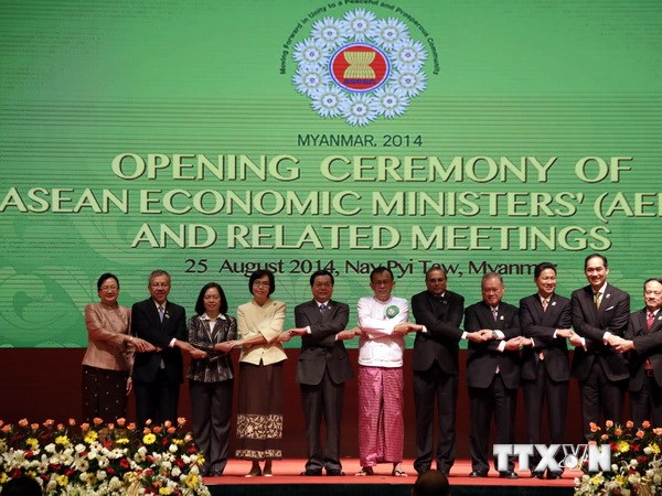 អាស៊ាន-EAS អះអាងជាថ្មីម្តងទៀតនូវកិច្ចសន្យាអំពីការជំរុញសមាហរណកម្មសេដ្ឋកិច្ច