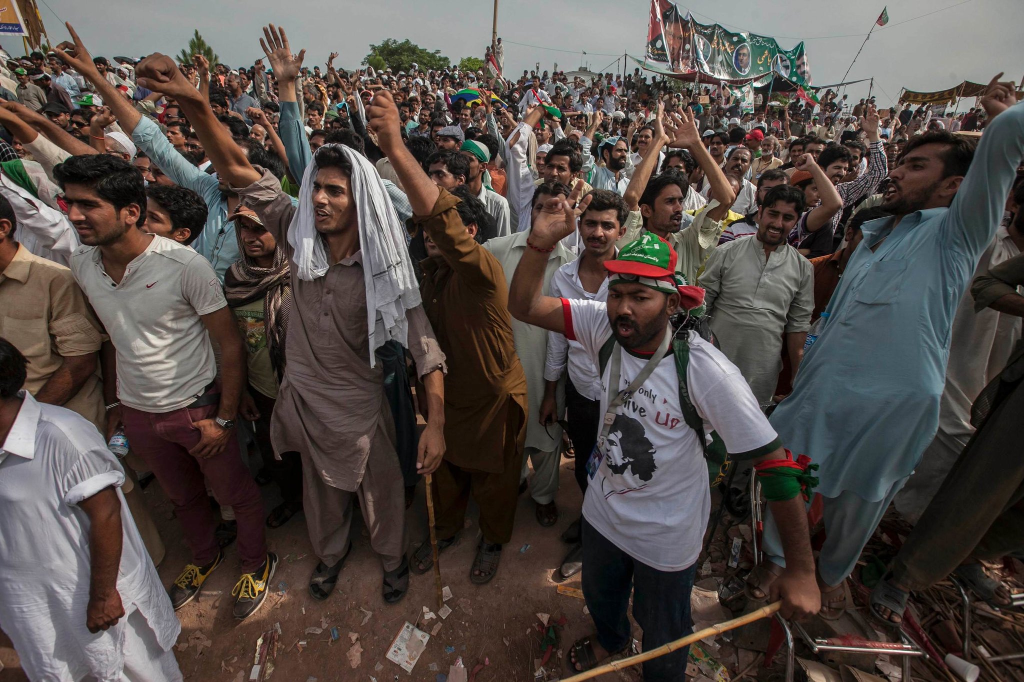 នាយករដ្ឋមន្ត្រីប៉ាគីស្ថានបដិសេធសំណួមពរកងទ័ពដើតួនាទីធ្វើជាអ្នកសម្រុះសម្រួល