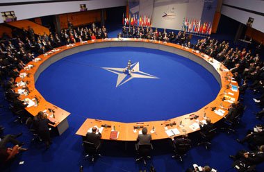 NATO ប្រកាសទិសដៅថ្មីមុននឹងសន្និសីទកំពូល