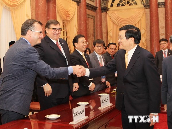 ប្រធានរដ្ឋវៀតណាមទទួលជួបប្រធានបណ្ដាគណៈប្រតិភូចូលរួមសន្និសីទរដ្ឋមន្ត្រីអភិវឌ្ឍន៍ប្រភពធនធានមនុស្ស APEC