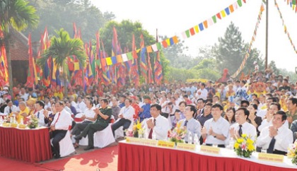 ពិធីរំលឹកវិញ្ញាណក្ខ័ណ្ឌ លើកទី៥៧២នៃទិវាបរណភាពរបស់វីរះបុរសប្រជាជាតិ វីរះជន វប្បធម៌ពិភពលោក NGUYEN TRAI