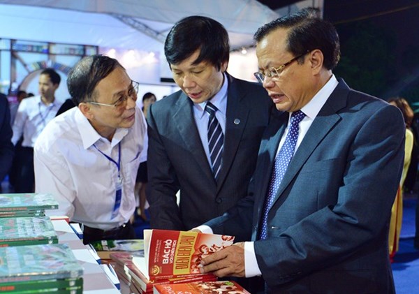 សកម្មភាពជាច្រើនឆ្ពោះទៅរំលឹកខួបលើកទី៦០នៃទិវារំដោះរដ្ឋធានី