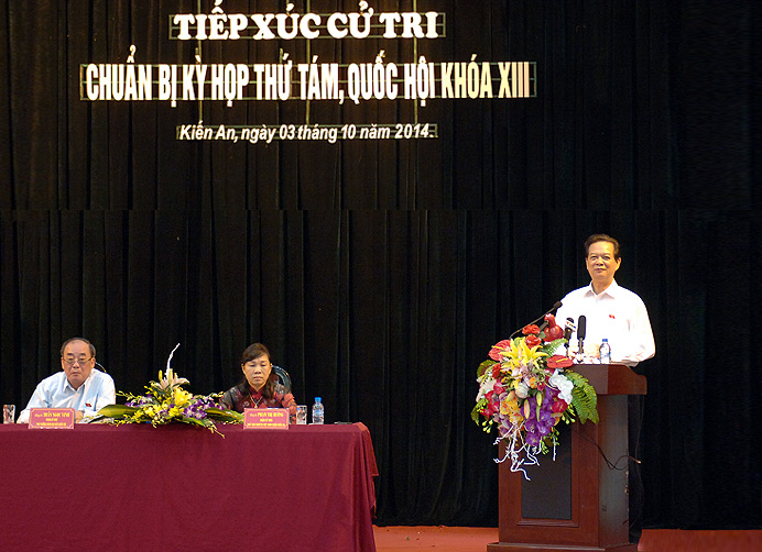 ថ្នាក់ដឹកនាំវៀតណាមជួបប្រាស្រ័យជាមួយអ្នកបោះឆ្នោត