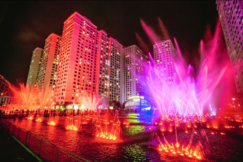 ពិពណ៌រូបថតសិល្បៈ ហាណូយផ្លាស់ប្តូរថ្មីនិងអភិវឌ្ឍន៍