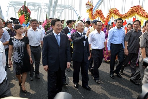 បើកសម្ភោធសំណង់ជាច្រើនរំលឹកខួបលើកទី៦០នៃទិវារំដោះរដ្ឋធានីហាណូយ