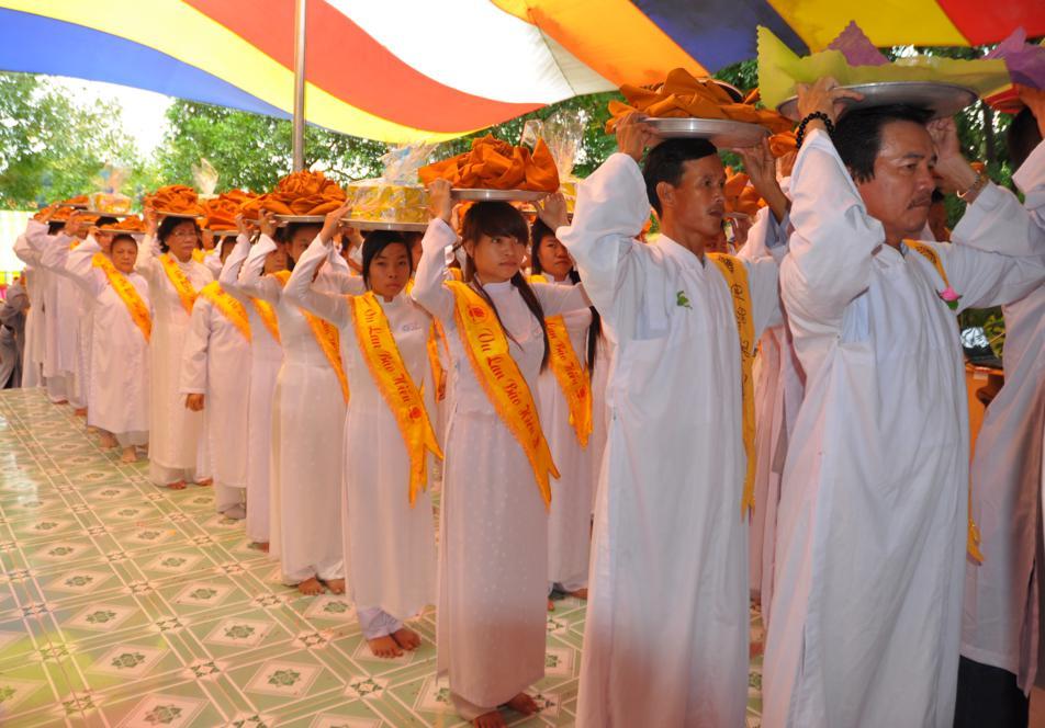 បុណ្យកឋិនទាននៅភូមិវប្បធម៌ទេសចរណ៍នៃបណ្ដាជនជាតិវៀតណាម