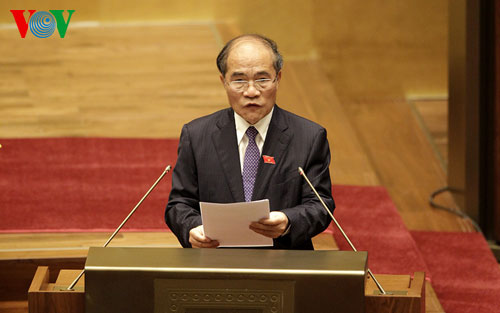 សម័យប្រជុំលើកទី៨រដ្ឋសភាវៀតណាមនិតិកាលទី១៣បានប្រារព្ធឡើងនៅក្រុងហាណូយ