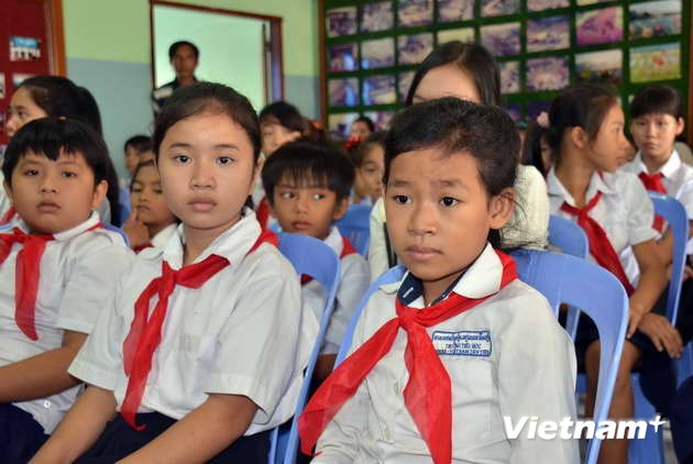សិស្សានុសិស្សជនវៀតណាមនៅកម្ពុជាបើកបវេសនកាល