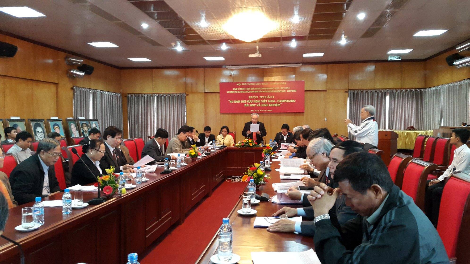 សកម្មភាពរំលឹកខួបខួបលើកទី៦១នៃទិវាបុណ្យជាតិកម្ពុជានៅហាណូយ