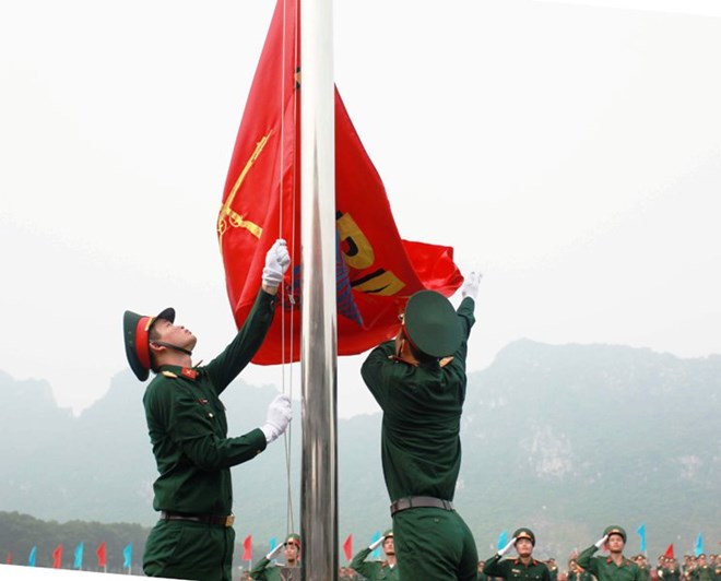 ពិធីបង្ហូតទង់ជាតិការប្រកួតបាញ់កាំភ្លើងកងទ័ពនៃបណ្ដាប្រទេសអាស៊ាន