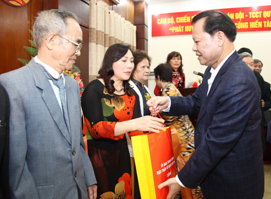 ប្រជាជនទាំងមូលសាមគ្គីកសាងជីវភាពរស់នៅវប្បធម៌នៅទីប្រជុំជន