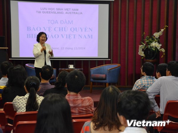 និស្សិតវៀតណាមនៅអ៊ូស្រ្តាលីឆ្ពោះទៅសមុទ្រខាងកើត