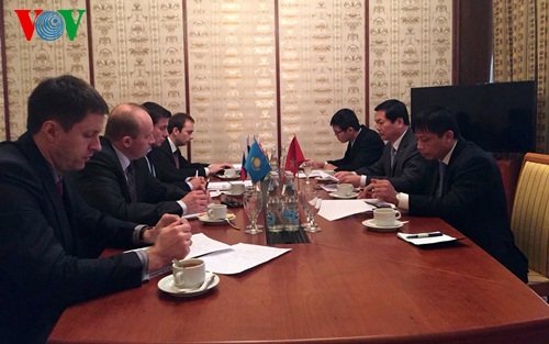 វៀតណាម-សហព័ន្ធរុស្ស៊ីជំរុញកិច្ចសហប្រតិបត្តិការពាណិជ្ជកម្ម