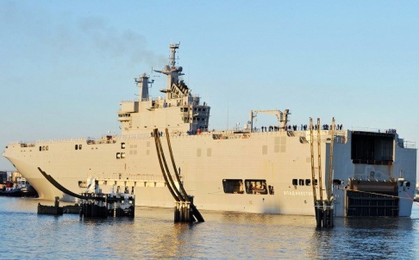 ប្រធានាធិបតីបារាំងលោក Francoise Hollande បានទៅបំពេញទស្សនកិច្ចនៅរុស្ស៊ី