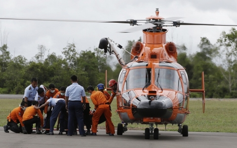 បណ្ដាប្រទេសសកម្មជួយឧបត្ថម្ភស្វែងរកយន្តហោះ QZ៨៥០១