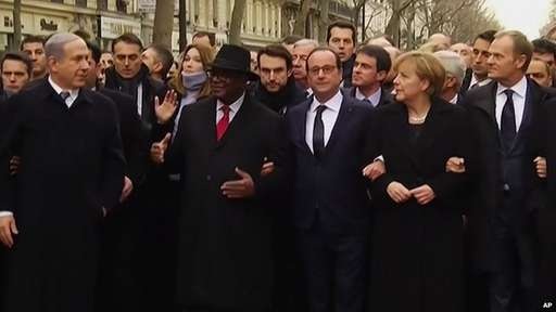 ការដង្ហែរក្បូនប្រវត្តិសាស្ត្រប្រឆាំងជំទាស់ភេវរកម្មនៅបារាំង