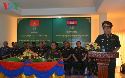 បើកសម្ពោធន៍ទីស្នាក់ការវិទ្យាស្ថានប្រវត្តិសាស្ត្រយោធាកម្ពុជា