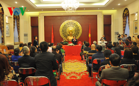 ស្ថានទូតវៀតណាមប្រចាំនៅចិនរៀបចំជប់លៀងអំណរនិទាឃៈរដូវឆ្នាំមមែសប្តស័ក