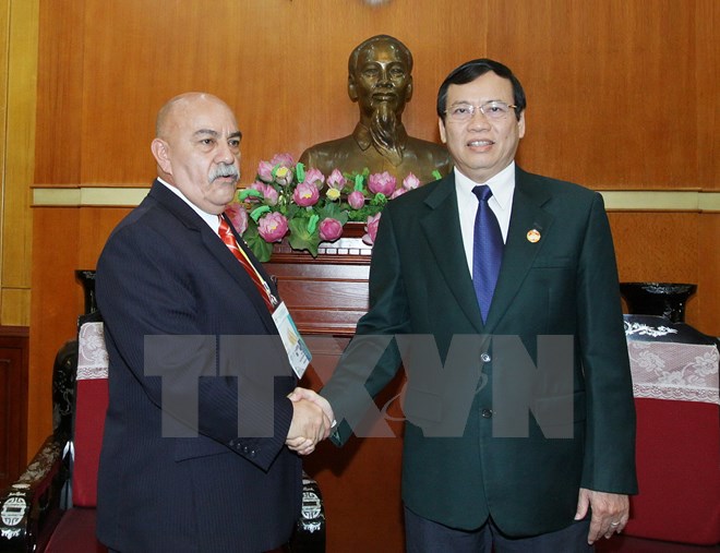 បង្កើនថែមទៀតទំនាក់ទំនងរវាងរណសិរ្សមាតុភូមិវៀតណាមជាមួយគណៈ បក្សសង្គមនិយមឯកភាពវេណេហ្ស៊ុយអេឡា