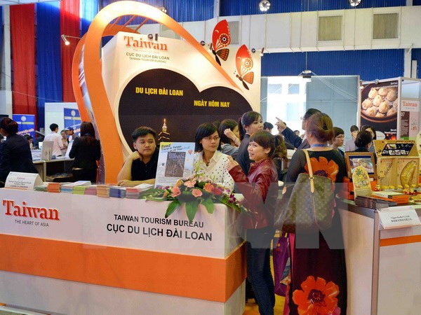 អនុប្រធានរដ្ឋវៀតណាមអញ្ជើញចូលរួមផ្សារណាត់ទេសចរណ៍អន្តរជាតិលើកដម្កើង បេតិកភ័ណ្ឌវៀតណាម