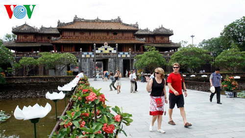 សិក្ខាសាលាដោយប្រធានបទ”ទេសចរណ៍ដោយមានការទទួលខុសត្រូវនិង បេតិកភ័ណ្ឌវប្បធម៌”