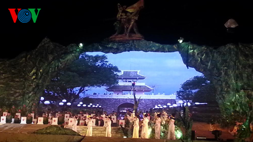 វគ្គសម្ដែងរបស់ក្រុមសិល្បៈមជ្ឈឹមបានប្រារព្ធឡើង