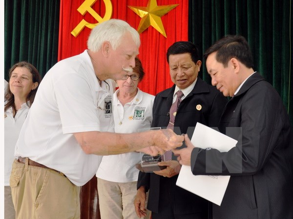 ក្រុមអ្នកជំនួយការសមាជិកសភាអាមេរិកមកទស្សនកិច្ចនៅវៀតណាម